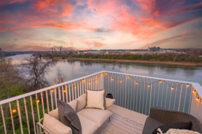 Riverfront Condo with Views 0 7 Miles From Broad